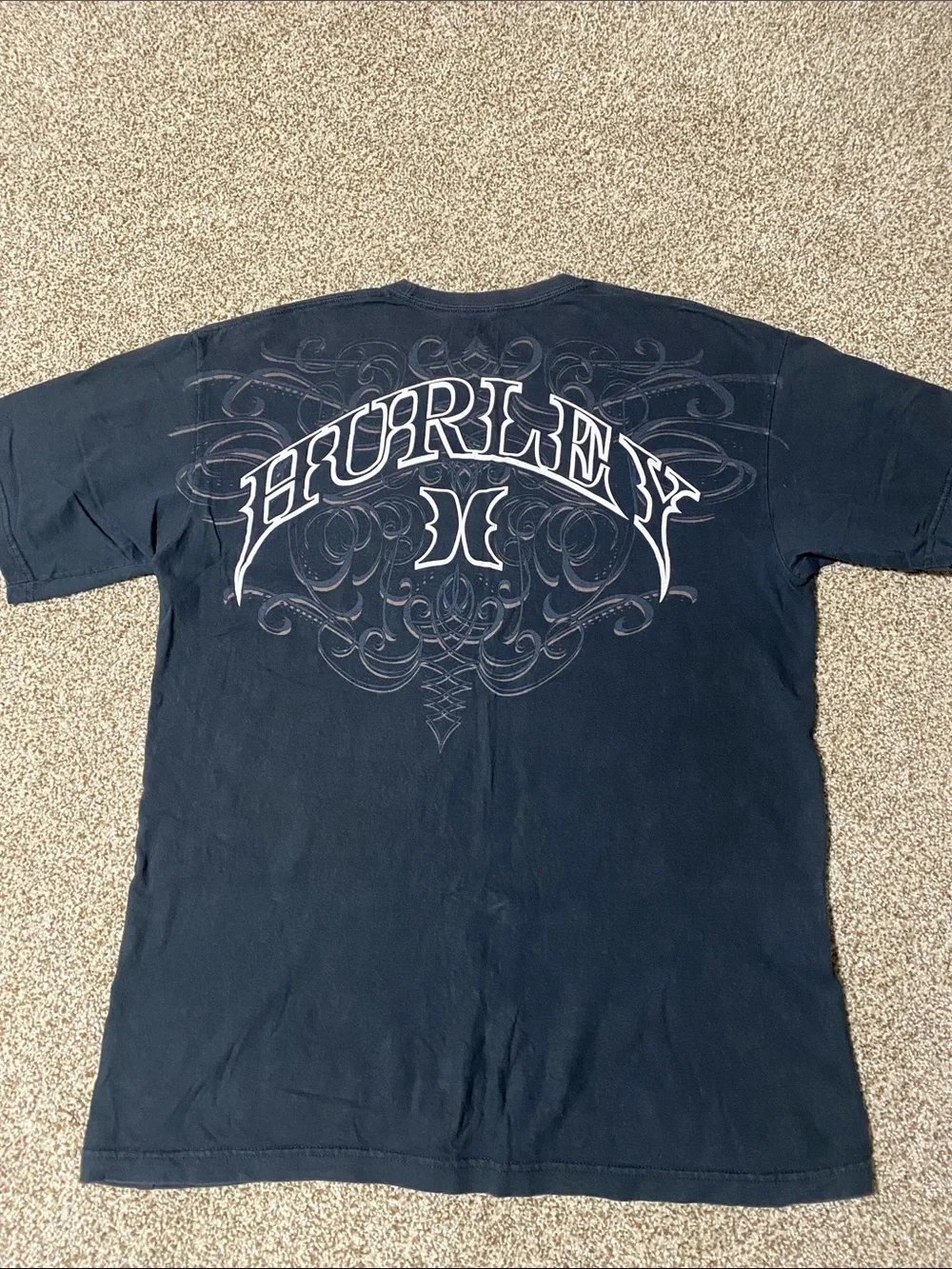 Hurley shirt - Picture 4 of 4